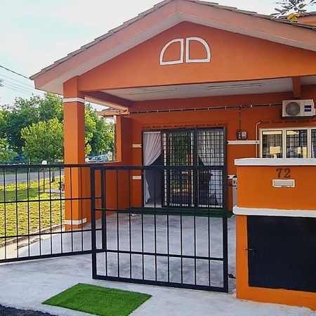 Anjung Klia House 72 With Neflix Villa Banting  Exterior photo