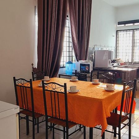 Anjung Klia House 72 With Neflix Villa Banting  Exterior photo