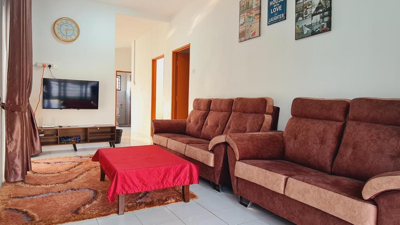 Anjung Klia House 72 With Neflix Villa Banting  Exterior photo