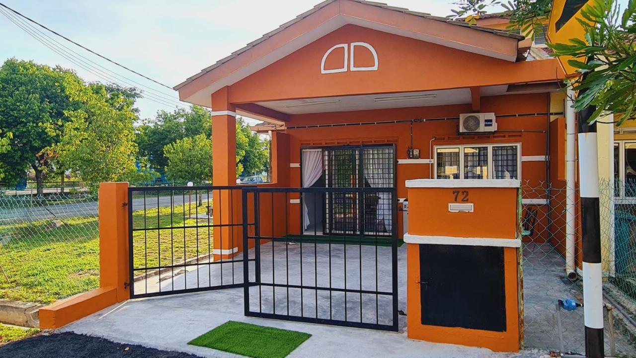 Anjung Klia House 72 With Neflix Villa Banting  Exterior photo