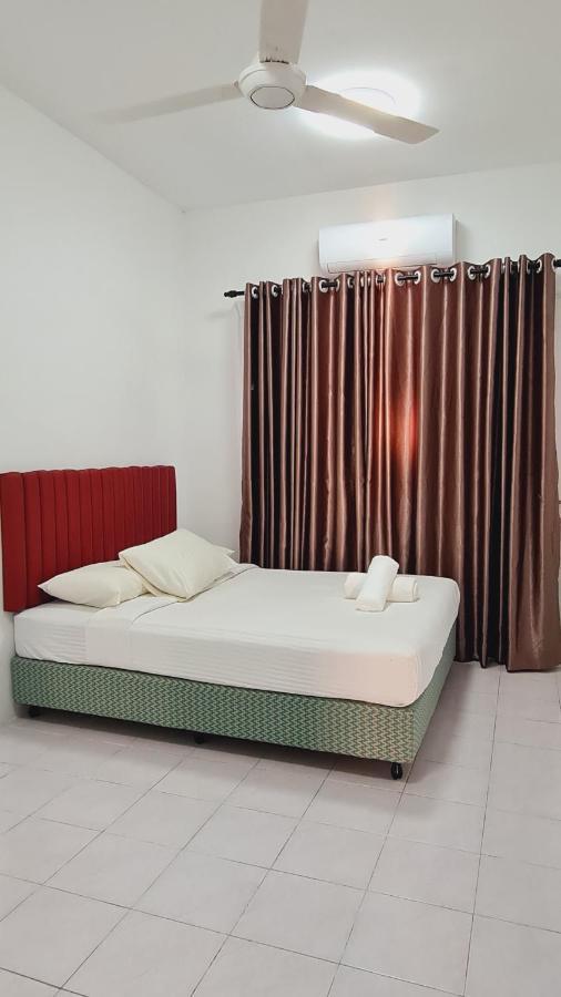Anjung Klia House 72 With Neflix Villa Banting  Exterior photo