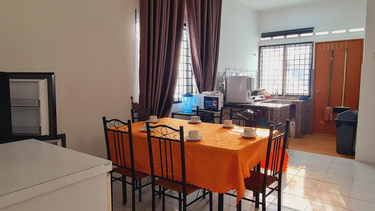 Anjung Klia House 72 With Neflix Villa Banting  Exterior photo